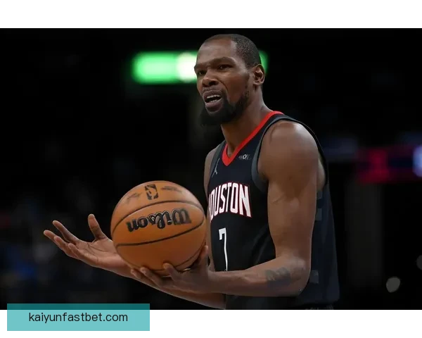 25分钟7抢断神迹诞生悍将化身31年首人杜兰特刷新火箭队史纪录引爆联盟热议